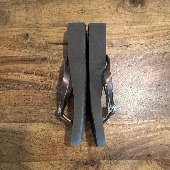 Brighton Wedge Flip Flop Sandals - Size 9 - Picture 3 of 12
